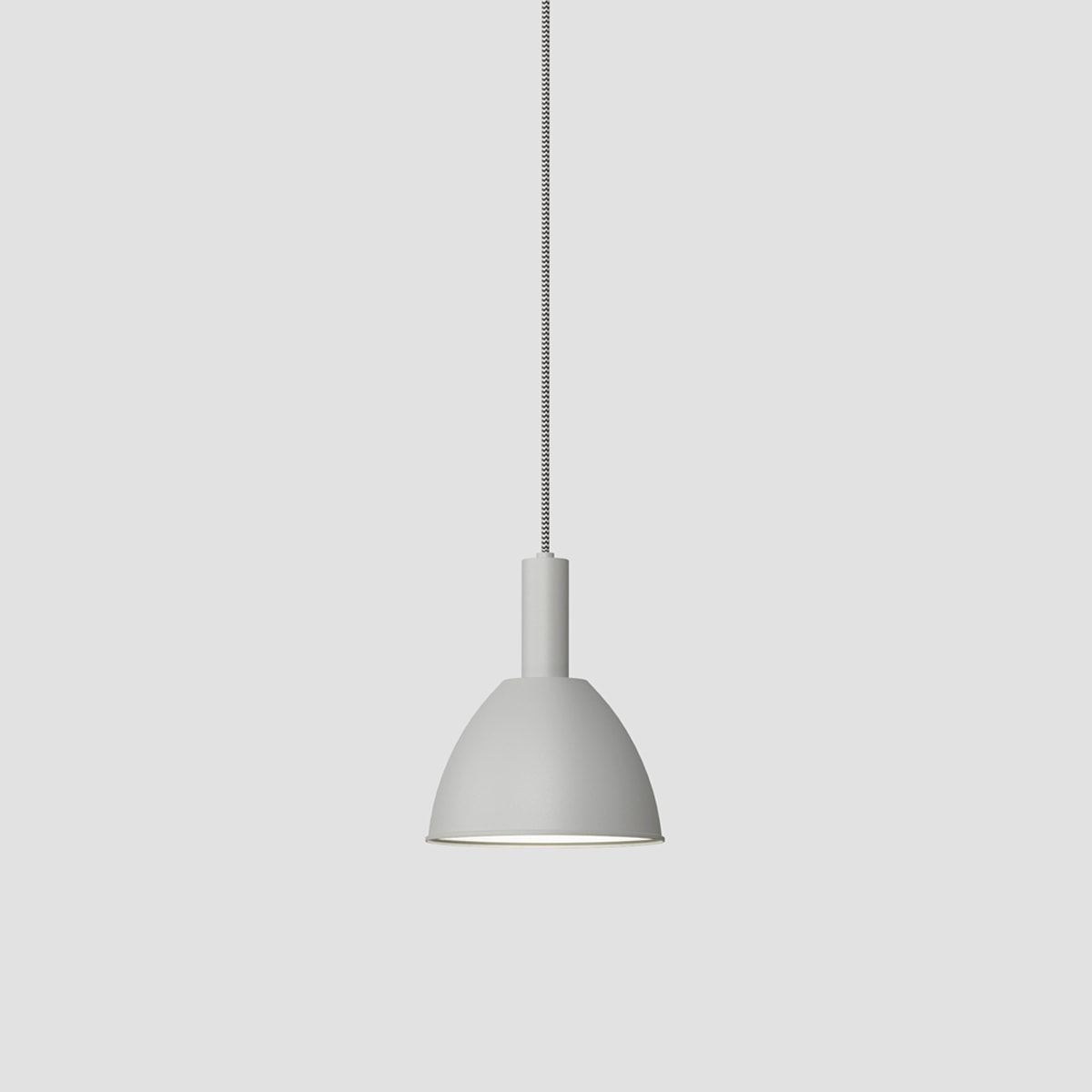foto_luminaria-bauhaus-90-s-cinza-medio.jpg