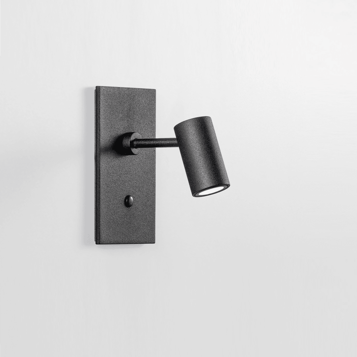foto_luminaria-less-4x2-preto-01.png