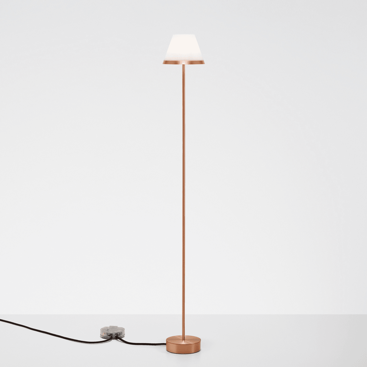 foto_luminaria-piccolo-f-cobre-01.png